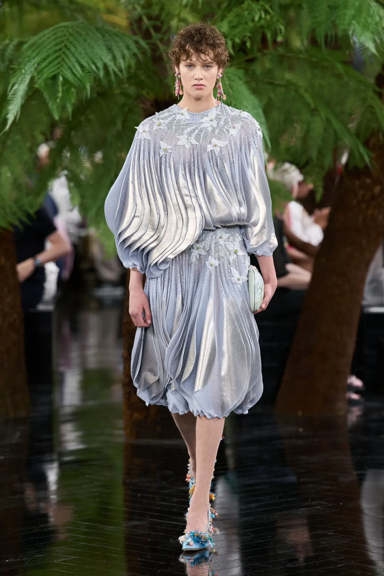 Look 04