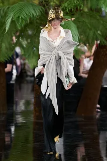 Look 01